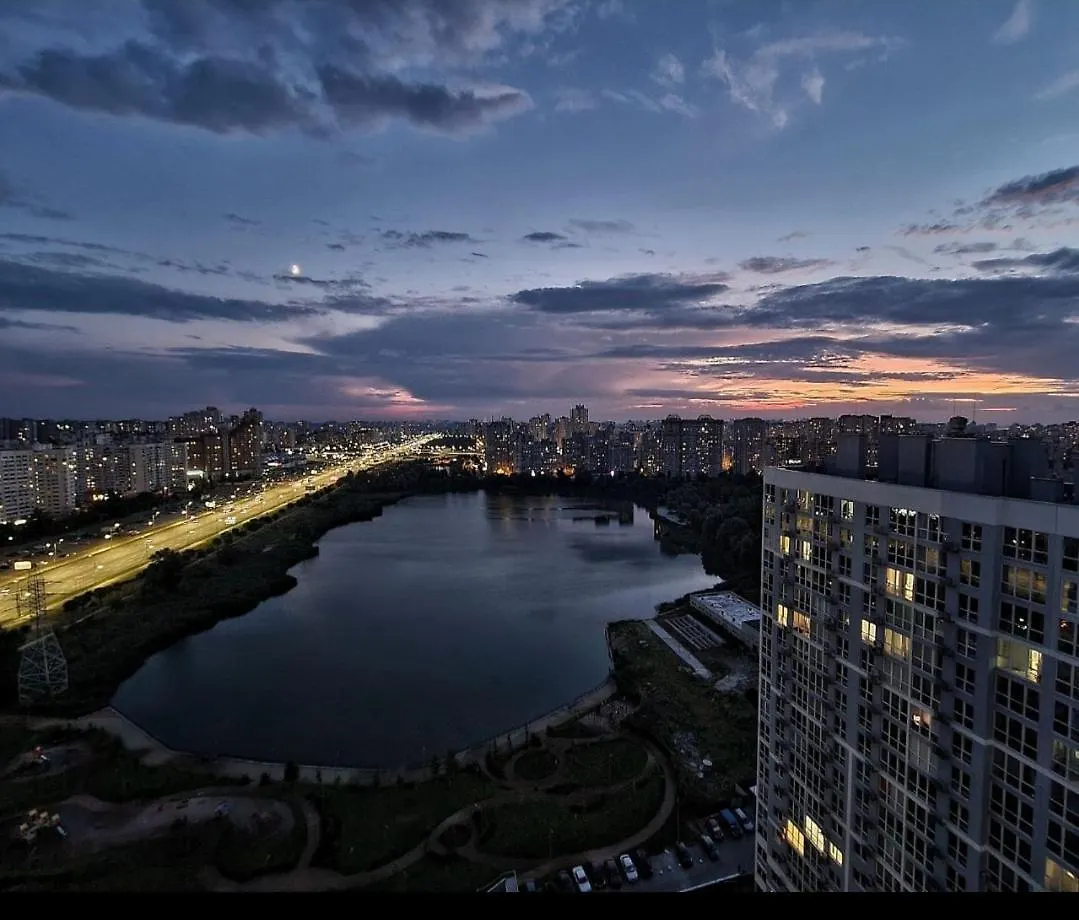 Your Flat Kharkivska Kijev Apartman